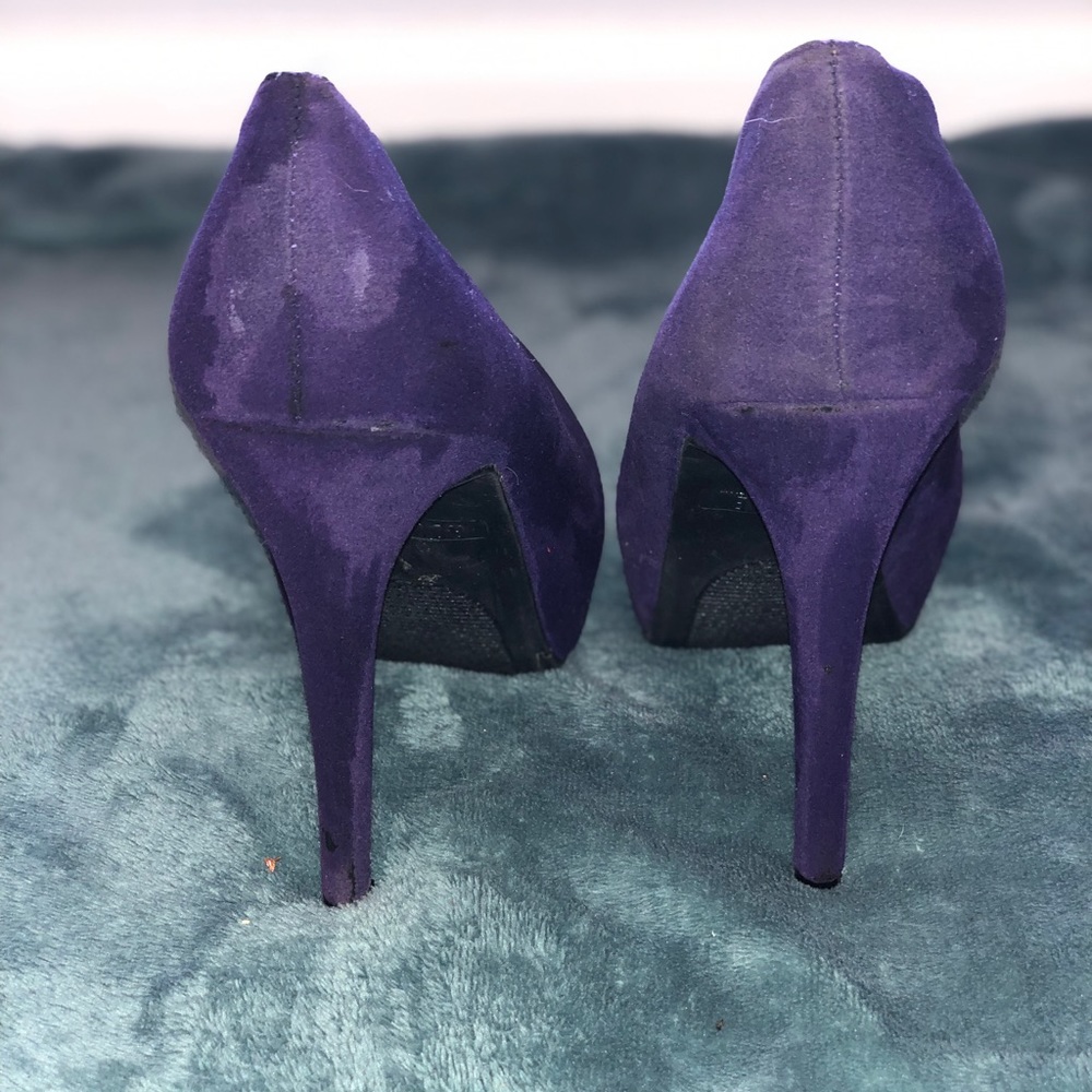 Shoes - Picture 3 of 3